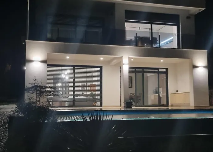 Chez Filo * טבואה
