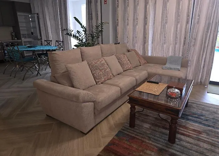 Chez Filo טבואה